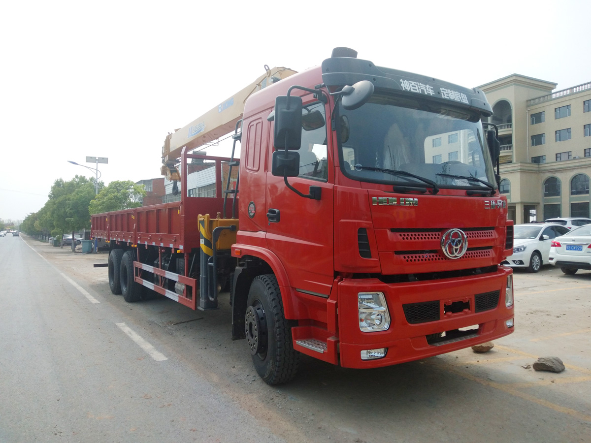 三環(huán)T280昊龍駕駛室后雙橋徐工14噸直臂式吊機(jī)隨車吊