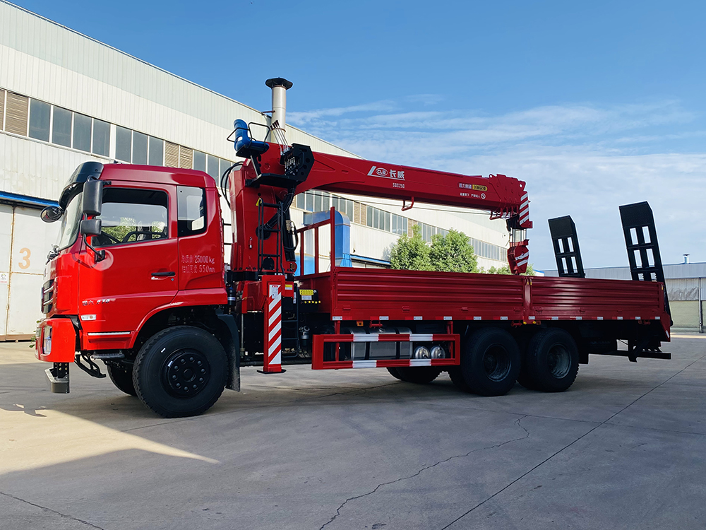 東風K5后八輪長威12噸五節直臂吊機隨車吊