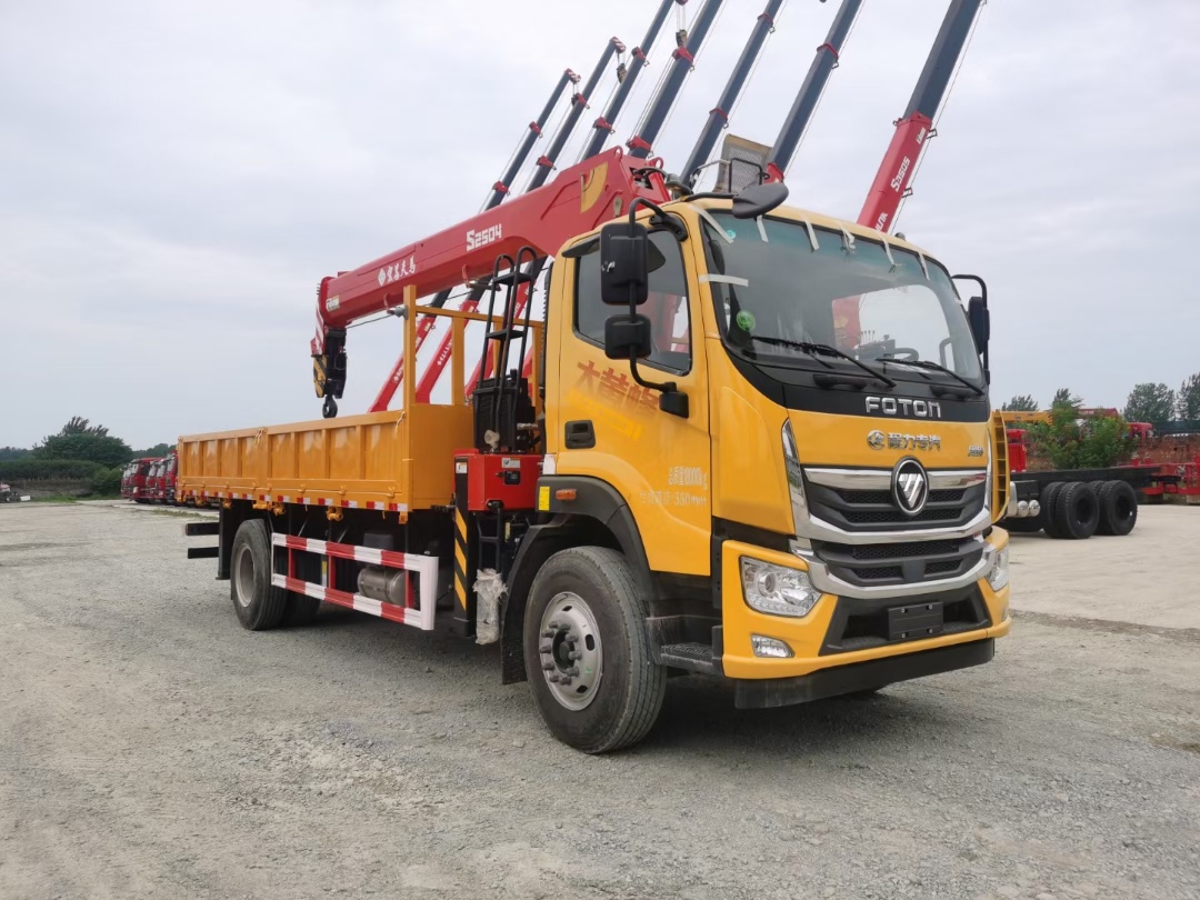 福田大黃蜂單橋宏昌天馬10噸四節(jié)直臂吊機(jī)隨車吊