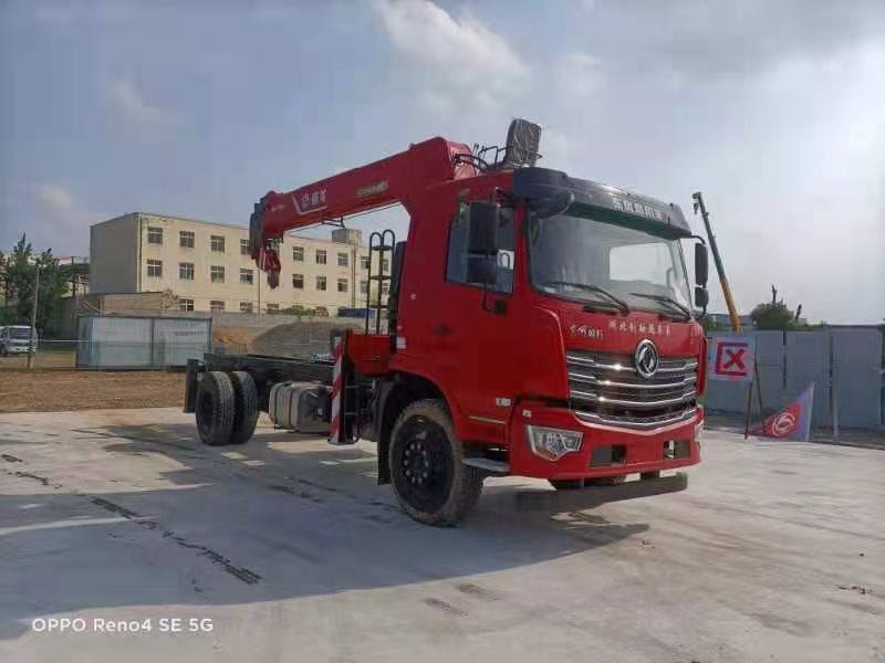 東風暢行D3威龍10噸5節臂吊機隨車吊