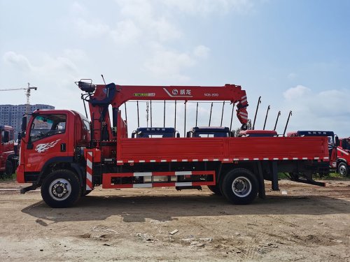 重汽王牌單橋威龍8噸4節臂吊機隨車吊