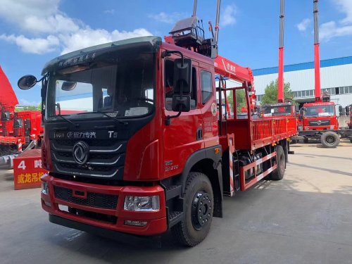 東風華神T5單橋威龍8噸4節臂吊機隨車吊