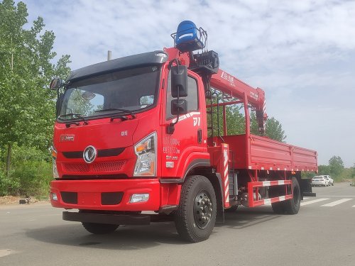 東風暢行D1長威8噸四節直臂吊機隨車吊