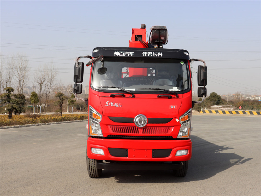 東風暢行D1單排單橋三一8噸4節臂隨車吊