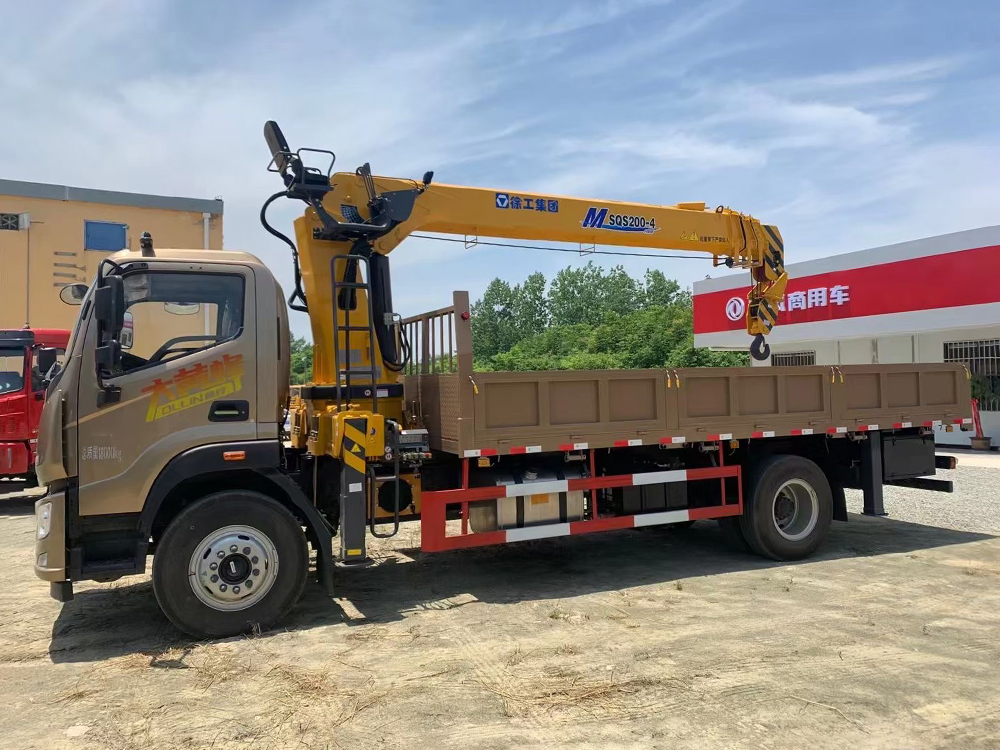 福田奧鈴單橋徐工8噸四節直臂吊機隨車吊