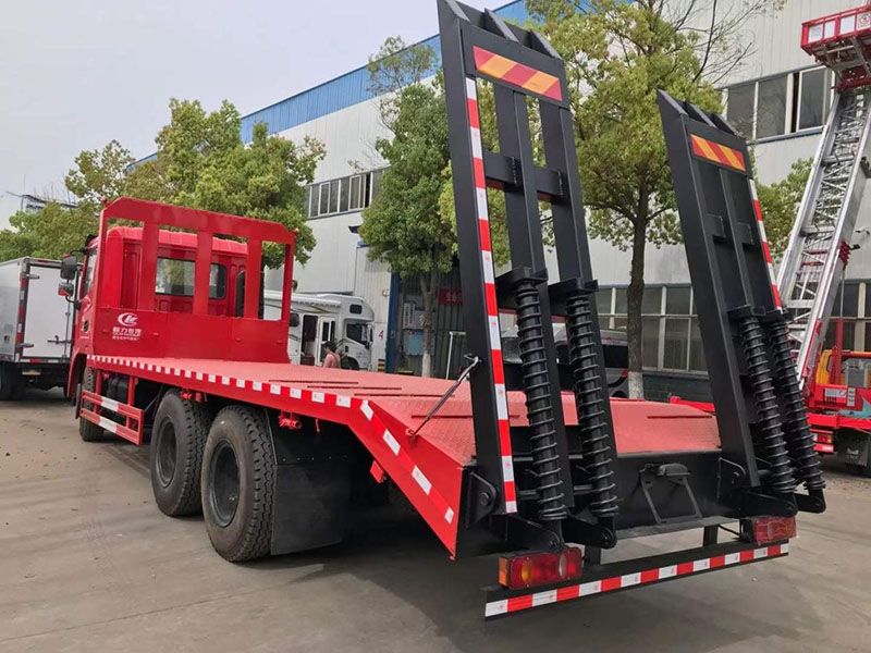 東風(fēng)錦程后八輪平板運(yùn)輸車