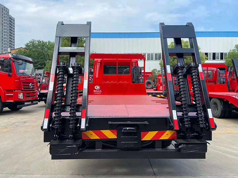 東風D3單橋平板運輸車