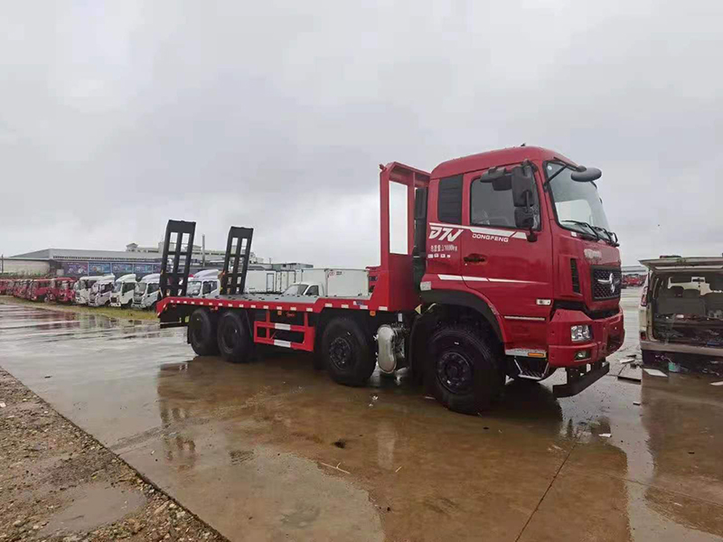 東風D7V牌前四后八平板運輸車