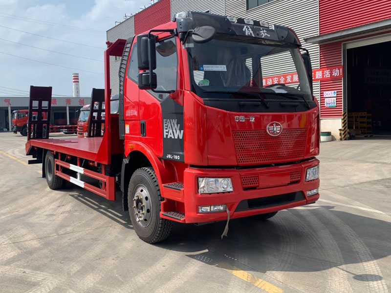 解放J6L平板車運輸車