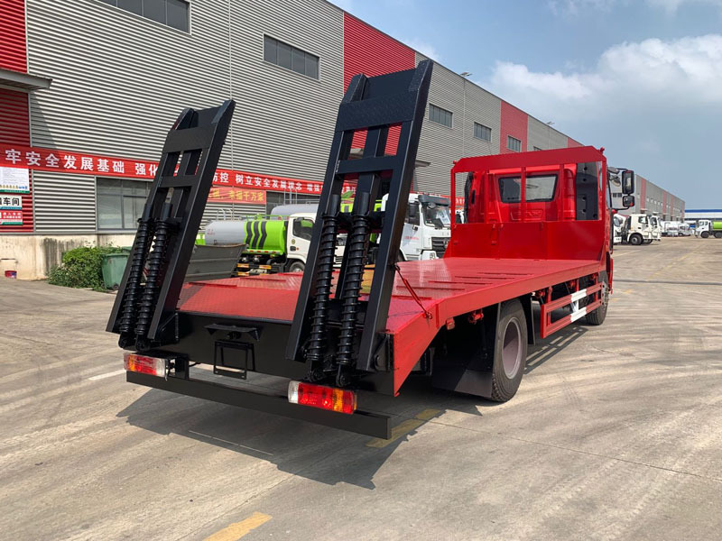 解放J6L平板車運輸車