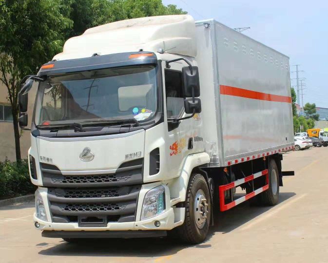 東風柳汽毒性氣體廂式運輸車