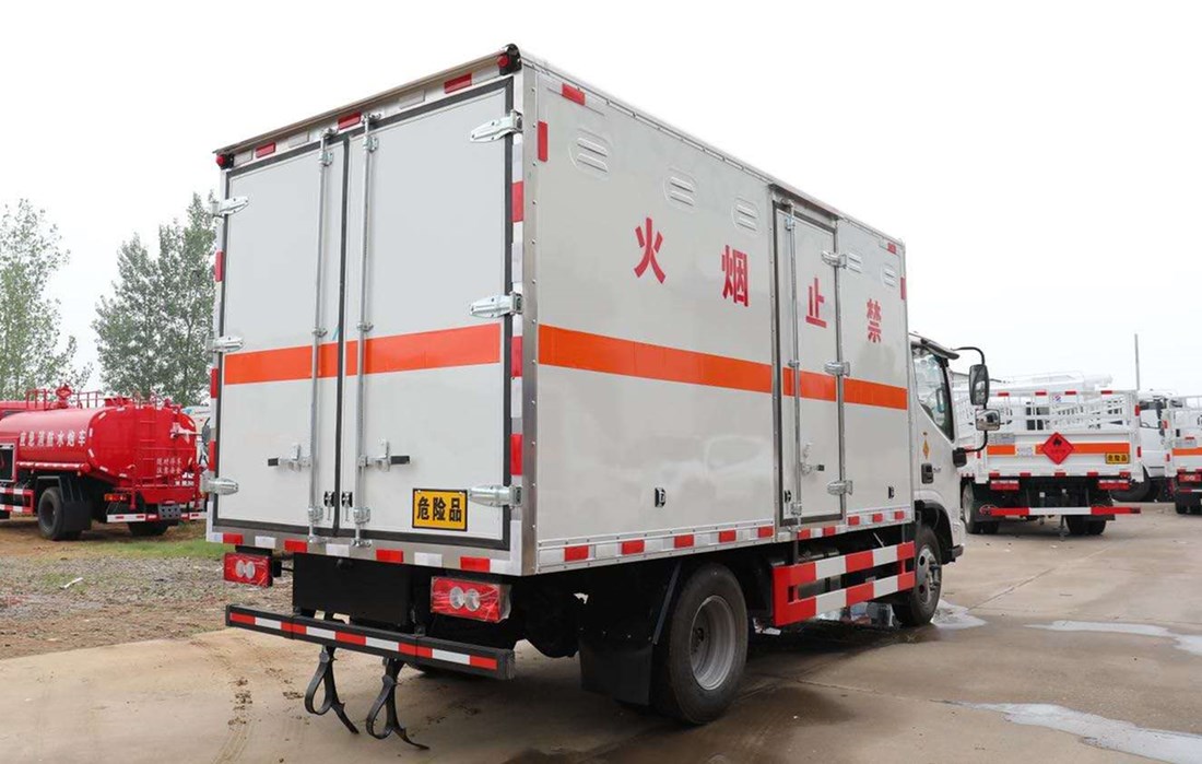 福田歐馬可藍(lán)牌氣體廂式運(yùn)輸車