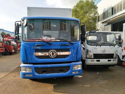 東風6.3米氣體廂式車