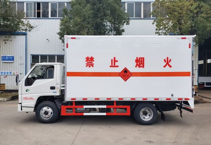 江鈴氣瓶廂式運輸車