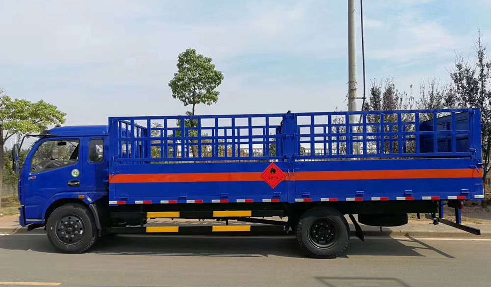 東風6.5米氣瓶運輸車