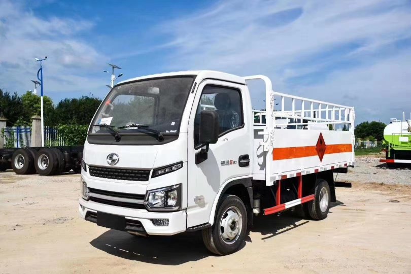 上汽躍進柴油版氣瓶運輸車