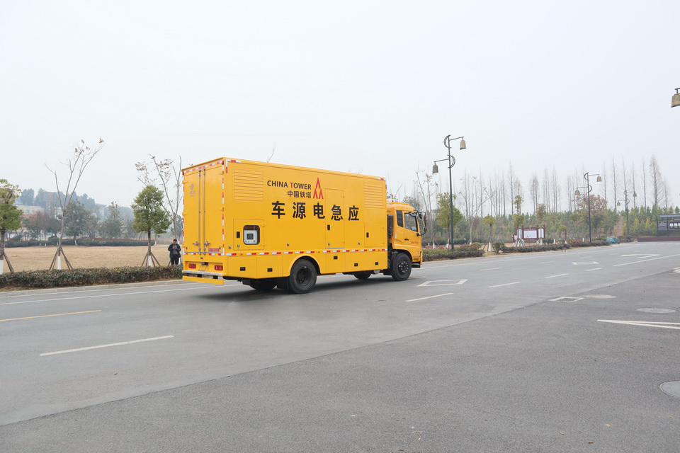 東風天錦電源車