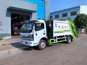 東風D7/8方壓縮垃圾車