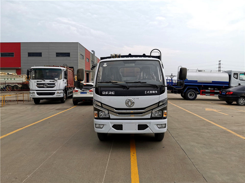 東風D6/6方壓縮垃圾車