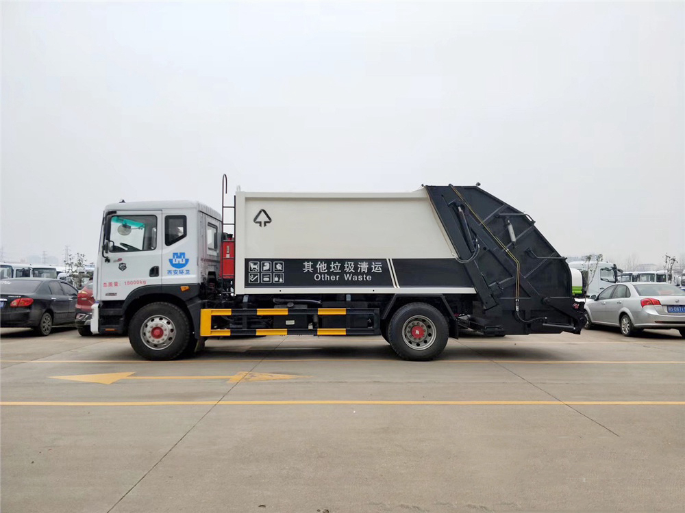東風D9/12方壓縮垃圾車
