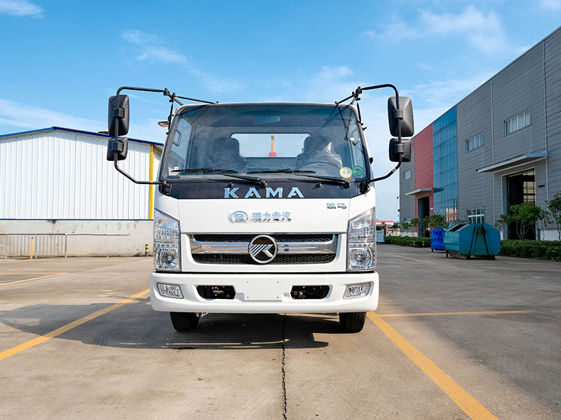 凱馬藍(lán)牌勾臂垃圾車