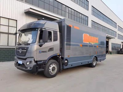 東風天錦隧道指揮車