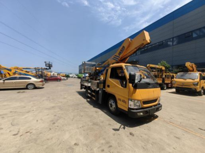 江鈴順達藍牌28米高空作業車