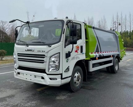 江鈴8方壓縮垃圾車