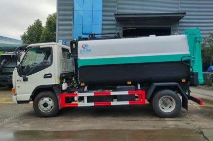 江淮康鈴7.5方側(cè)掛壓縮垃圾車