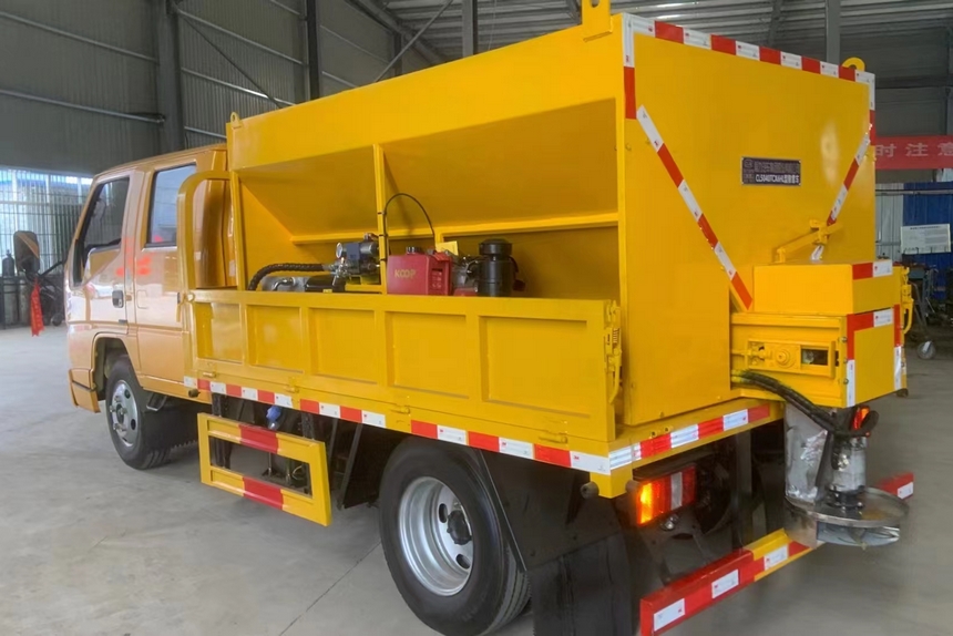 江鈴順達除雪車