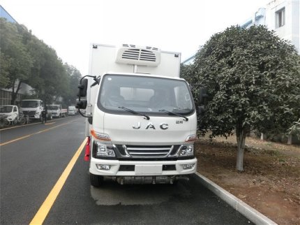 江淮駿鈴醫(yī)療廢物轉(zhuǎn)運(yùn)車(chē)