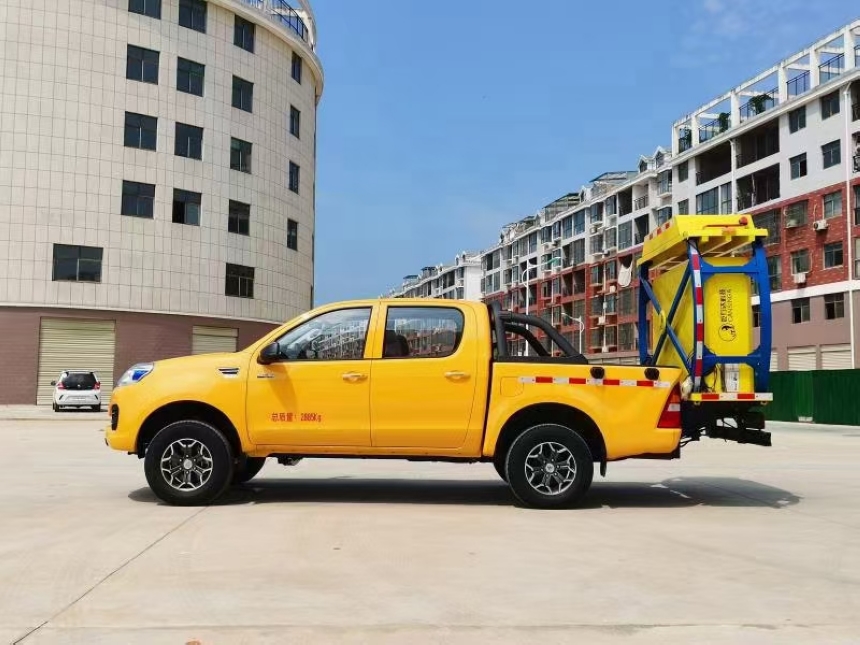 福田皮卡防撞緩沖車