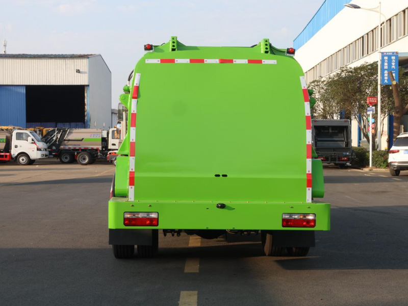 東風多利卡D7餐廚垃圾車