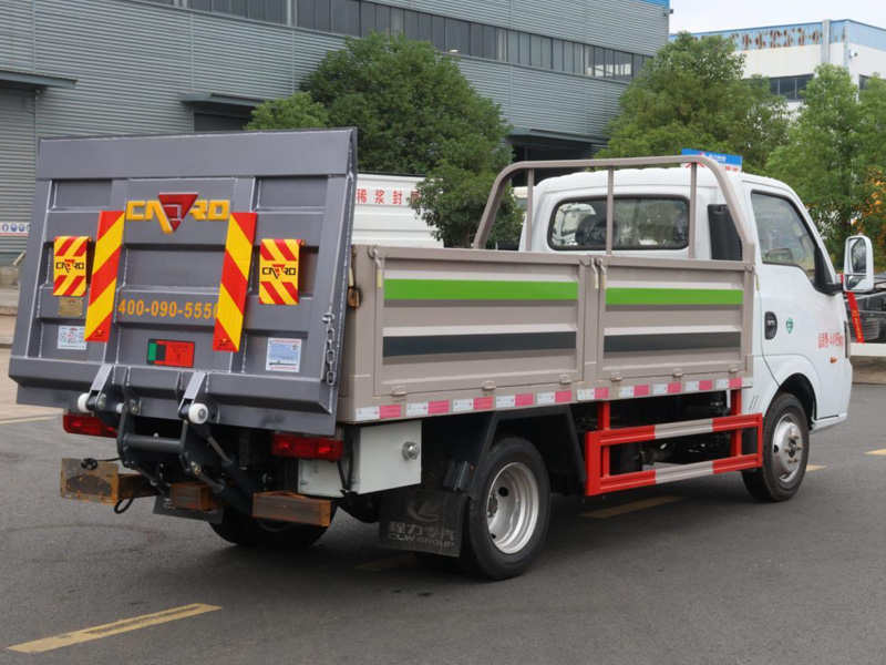 東風途逸柴油桶裝垃圾車