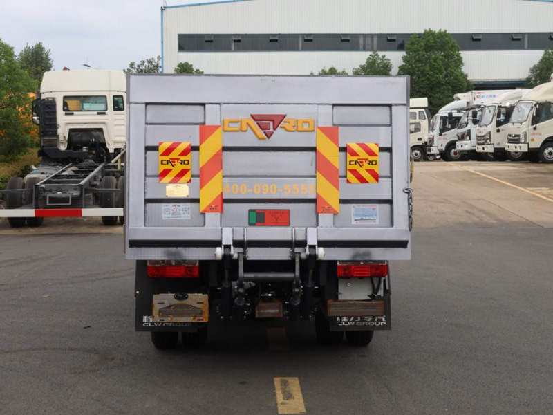 東風途逸柴油桶裝垃圾車