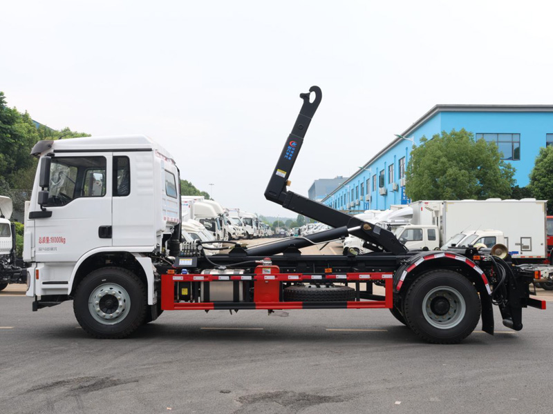 陜汽德龍L3000單橋勾臂垃圾車