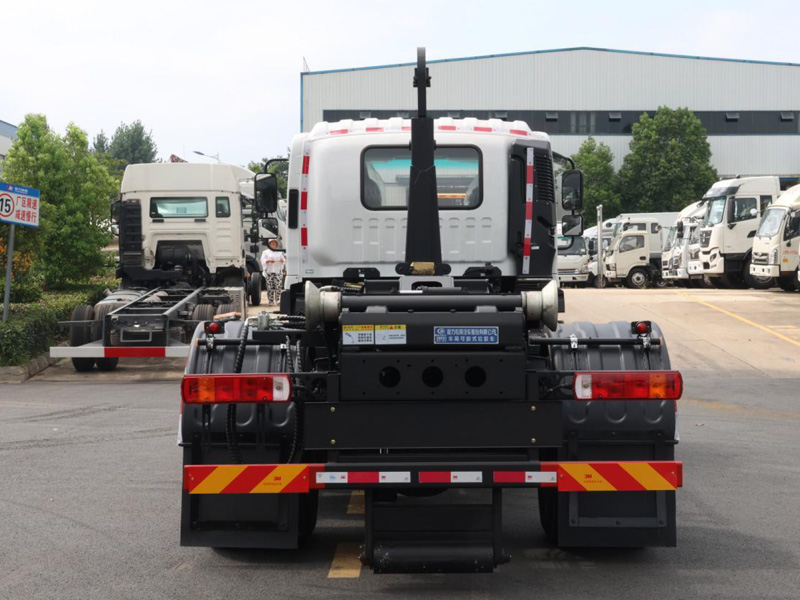 福田奧鈴勾臂垃圾車