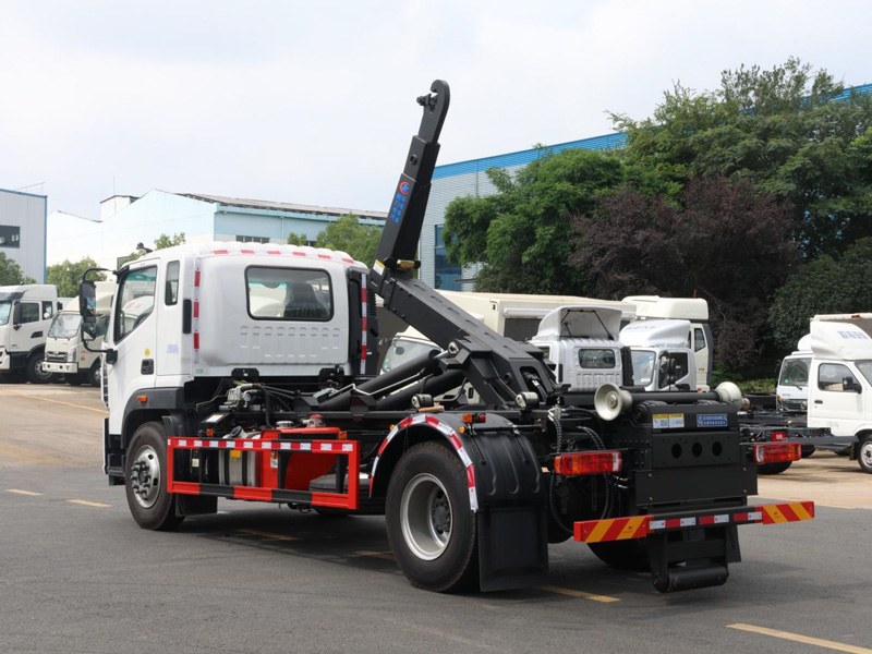 福田奧鈴勾臂垃圾車