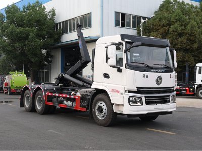 陜汽軒德翼后雙橋勾臂垃圾車