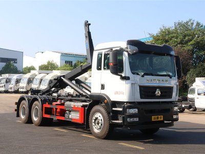 重汽汕德卡后雙橋勾臂垃圾車