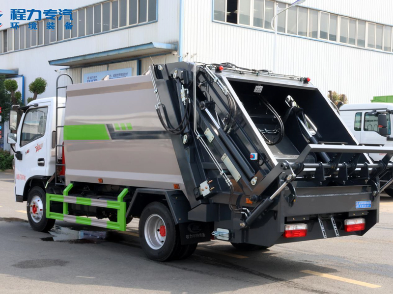 東風多利卡D6壓縮垃圾車