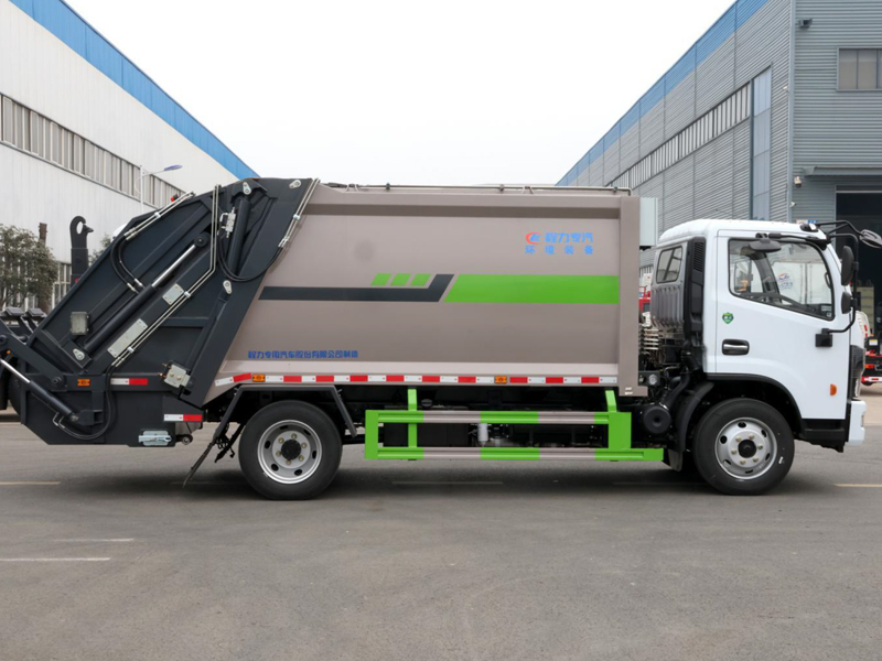 東風多利卡D7壓縮垃圾車