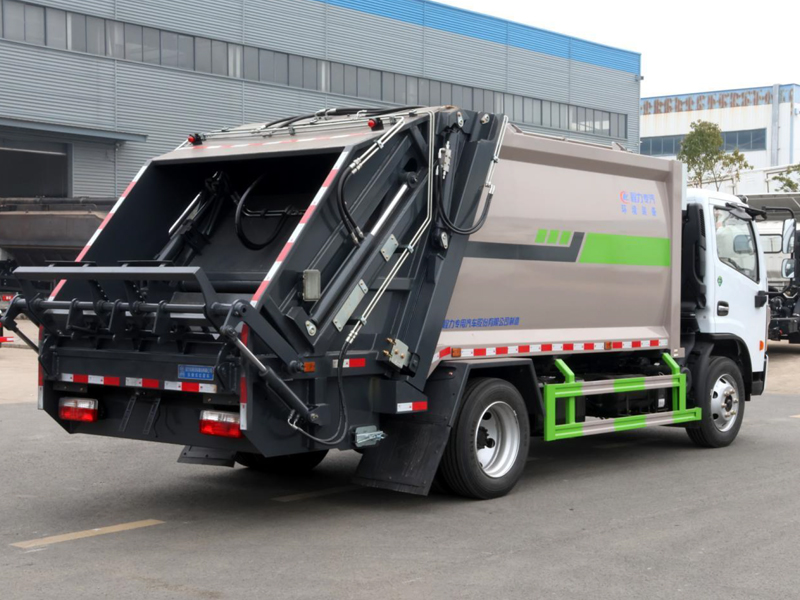 東風多利卡D7壓縮垃圾車