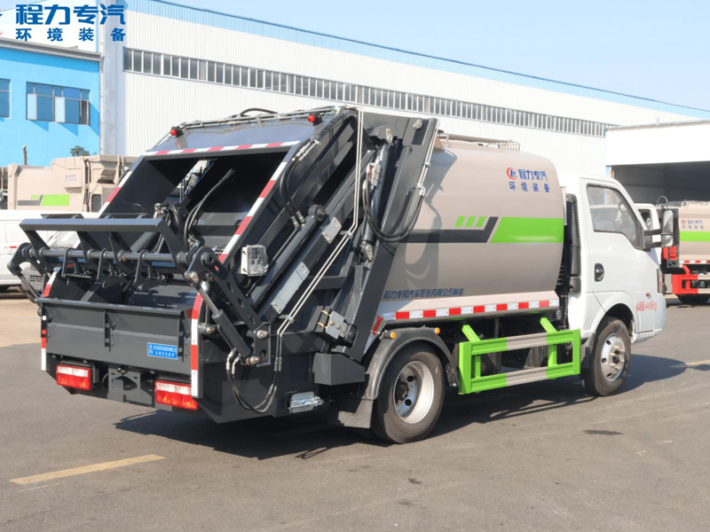 東風(fēng)途逸弧形箱體壓縮垃圾車