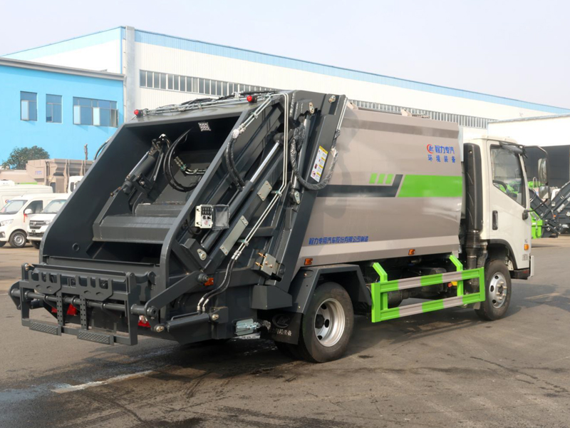 福田領航H2壓縮垃圾車