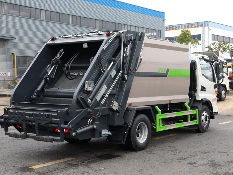 江淮駿鈴V7壓縮垃圾車