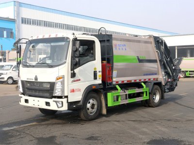 重汽豪沃壓縮垃圾車