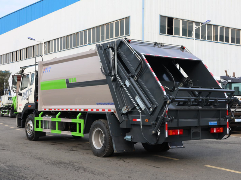 重汽豪沃MATE壓縮垃圾車