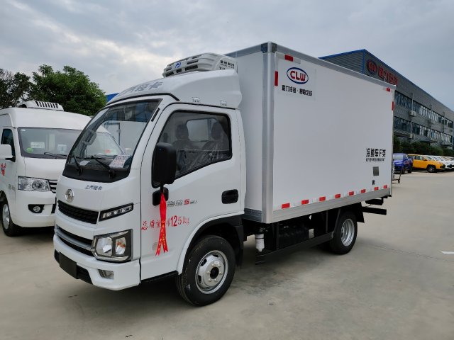 躍進S80柴油冷藏車