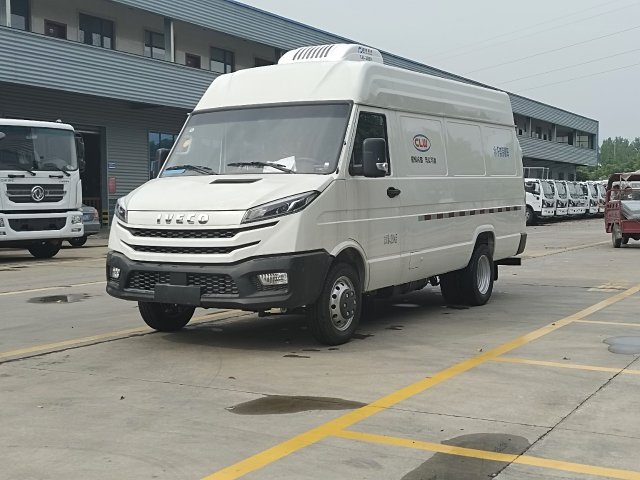 依維柯長軸冷藏車